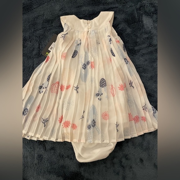 New with tags cute baby dress size 9M - Picture 3 of 4